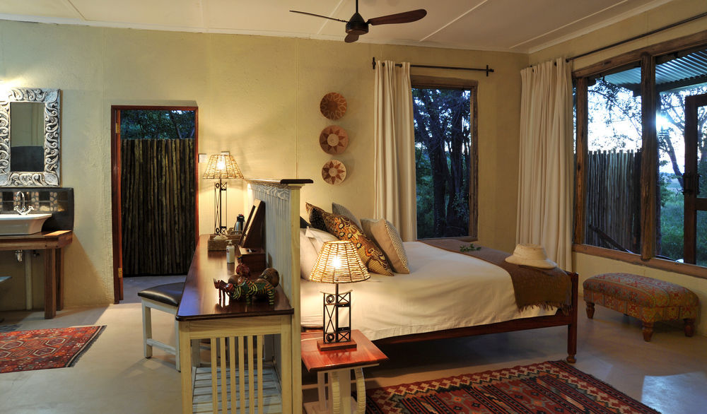 The Hide Safari Camp Hotel Dete Exterior photo