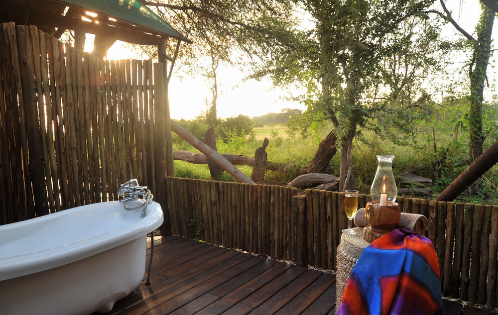 The Hide Safari Camp Hotel Dete Exterior photo